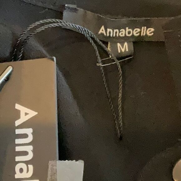 NWT Annabelle Shirt size M. But on front with ruffles - Picture 7 of 7